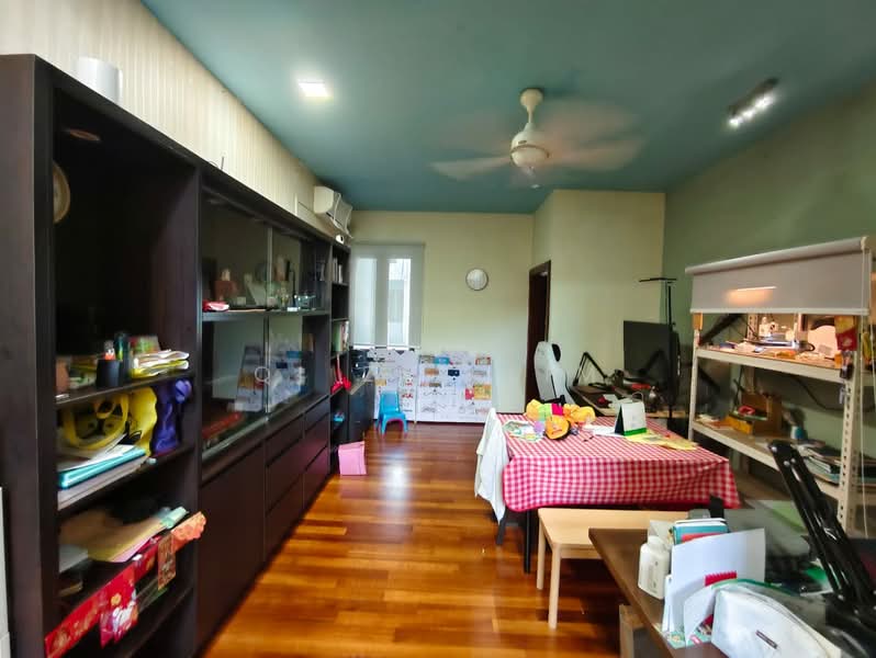 Semi-Detached House for Rent in Subang Jaya (Selangor) - Qi Zhi Lim - Living Room - PropertyGuru.com.my