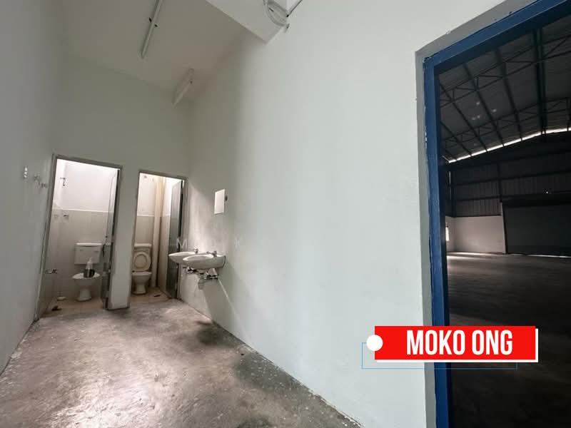 Detached Factory for Rent in Taman Iks Simpang Ampat (Simpang Ampat) - Moko Ong - Bathroom - PropertyGuru.com.my