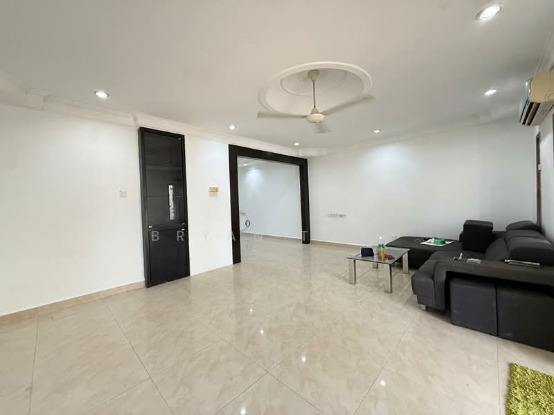 Rumah Teres 2.5 Tingkat untuk Dijual di Gelugor (Penang) - Bryan Teng - Living Room - PropertyGuru.com.my