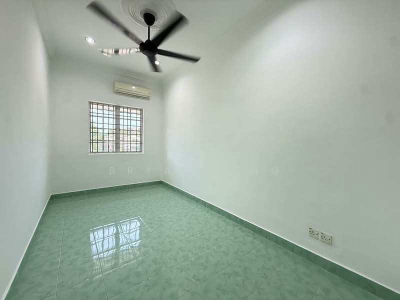 Rumah Teres 2.5 Tingkat untuk Dijual di Gelugor (Penang) - Bryan Teng - PropertyGuru.com.my