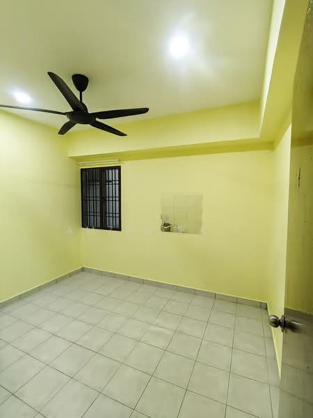 Pangsapuri untuk Dijual di Pangsapuri Sri Cempaka - Amzar Faiz - PropertyGuru.com.my