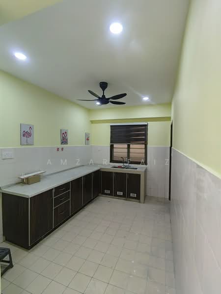 Pangsapuri untuk Dijual di Pangsapuri Sri Cempaka - Amzar Faiz - PropertyGuru.com.my