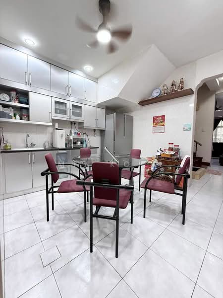 Rumah Teres 2 Tingkat untuk Dijual di Taman Daya (Johor Bahru) - Min Kong - Kitchen - PropertyGuru.com.my
