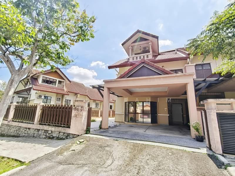 3.5-storey Terraced House for Sale in Presint 16 (Putrajaya) - Azli Ibrahim - Exterior - PropertyGuru.com.my