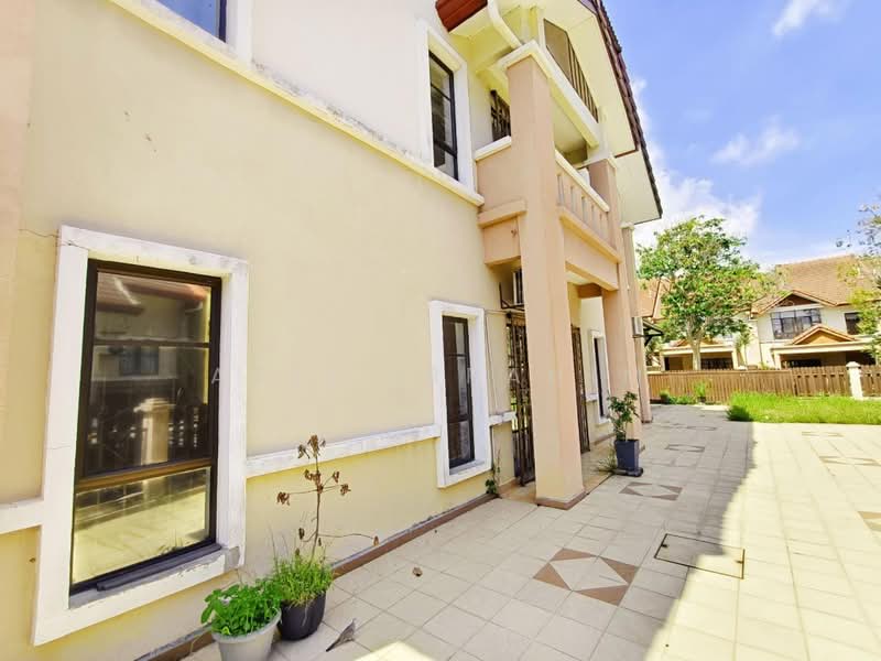 3.5-storey Terraced House for Sale in Presint 16 (Putrajaya) - Azli Ibrahim - Exterior - PropertyGuru.com.my