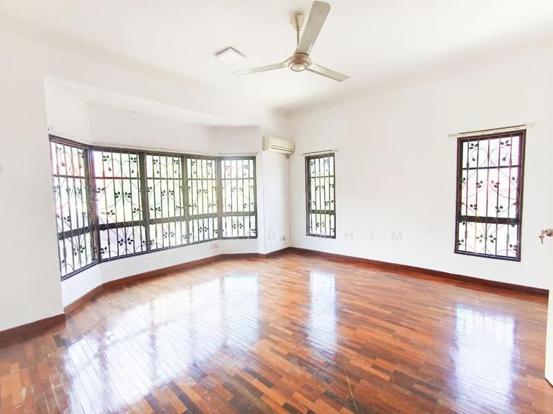 3.5-storey Terraced House for Sale in Presint 16 (Putrajaya) - Azli Ibrahim - Living Room - PropertyGuru.com.my