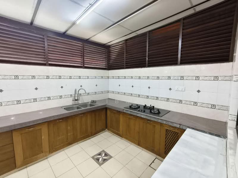 3.5-storey Terraced House for Sale in Presint 16 (Putrajaya) - Azli Ibrahim - Kitchen - PropertyGuru.com.my