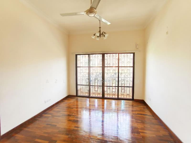 3.5-storey Terraced House for Sale in Presint 16 (Putrajaya) - Azli Ibrahim - Living Room - PropertyGuru.com.my