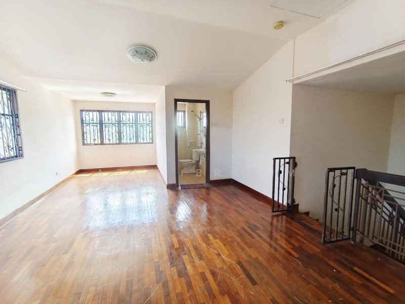 3.5-storey Terraced House for Sale in Presint 16 (Putrajaya) - Azli Ibrahim - Living Room - PropertyGuru.com.my
