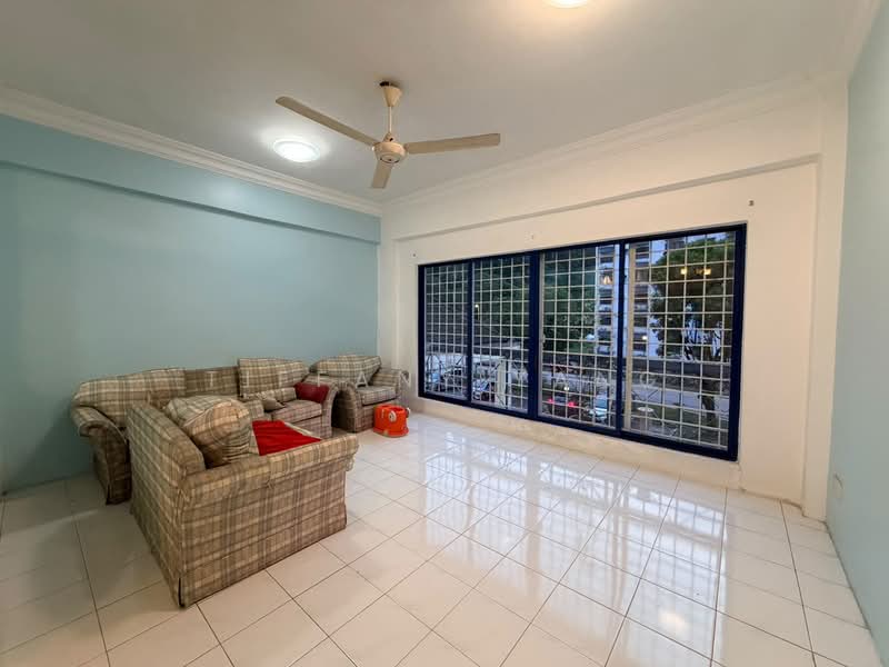 Condominium for Sale at Casa Venicia Condominium - Tiffany Yang - Living Room - PropertyGuru.com.my