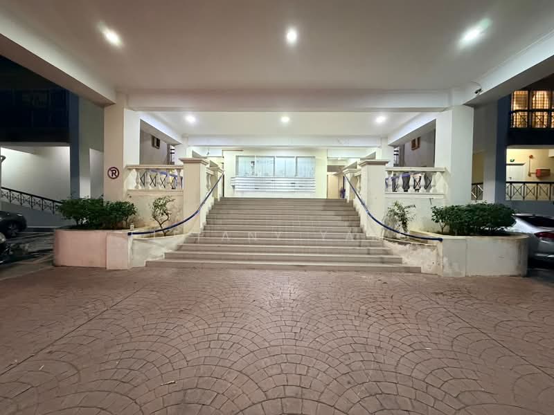 Condominium for Sale at Casa Venicia Condominium - Tiffany Yang - Lobby - PropertyGuru.com.my