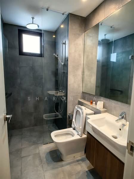 Servis Apartment untuk Disewa di Ativo Suites @ Damansara Avenue - Sharon Lai - Bathroom - PropertyGuru.com.my