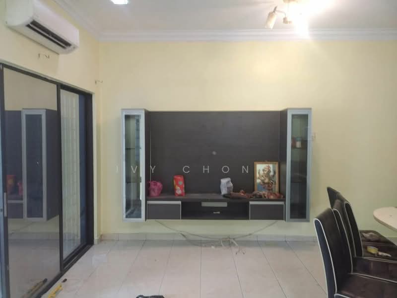2-storey Terraced House for Sale in Bandar Nusaputra (Puchong) - Ivy Chong - Living Room - PropertyGuru.com.my