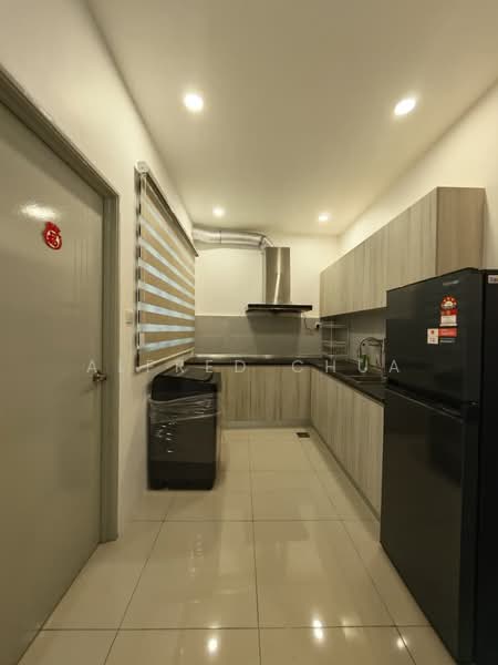 Service Residence for Sale at Gem Suites - Alfred Chua - Kitchen - PropertyGuru.com.my