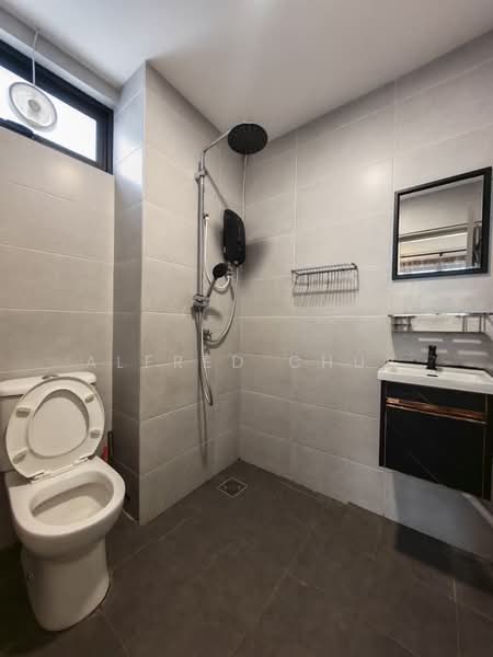 Service Residence for Sale at Gem Suites - Alfred Chua - Bathroom - PropertyGuru.com.my