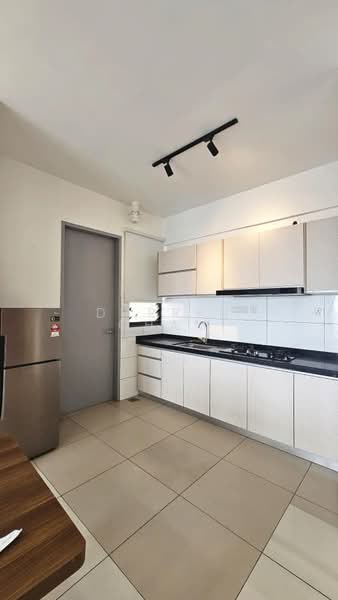 Servis Apartment untuk Disewa di Luminari - Darren Cham - Kitchen - PropertyGuru.com.my