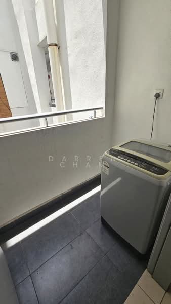 Servis Apartment untuk Disewa di Luminari - Darren Cham - Balcony - PropertyGuru.com.my