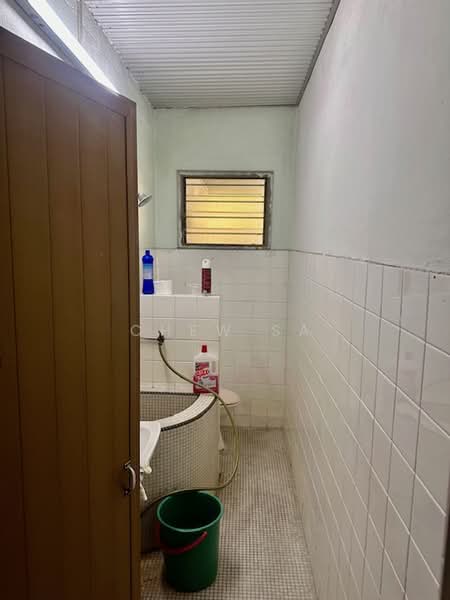 Semi-Detached House for Sale in Island Glades (Jelutong) - Chew SA - PropertyGuru.com.my