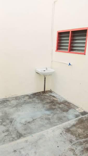 Terraced House for Sale in Taman Kota Kulai (Kulai) - Min Kong - Bathroom - PropertyGuru.com.my