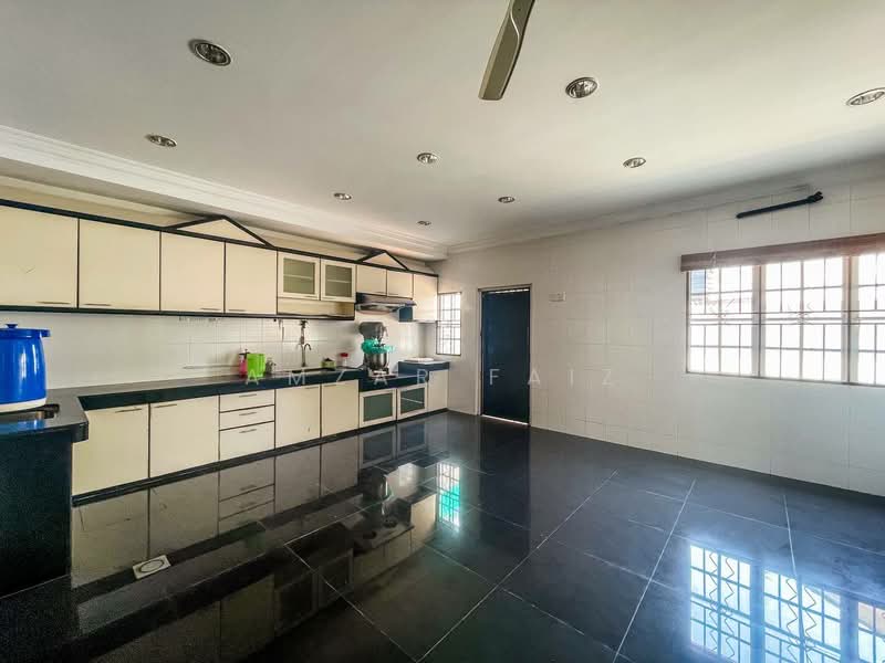 Rumah Berkembar untuk Dijual di Taman Sri Jelok (Kajang) - Amzar Faiz - PropertyGuru.com.my