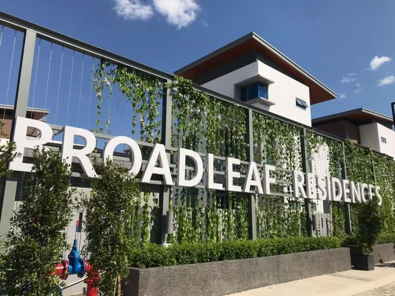 Semi-Detached House for Sale in Shah Alam (Selangor) - Ivy Chong - Exterior - PropertyGuru.com.my