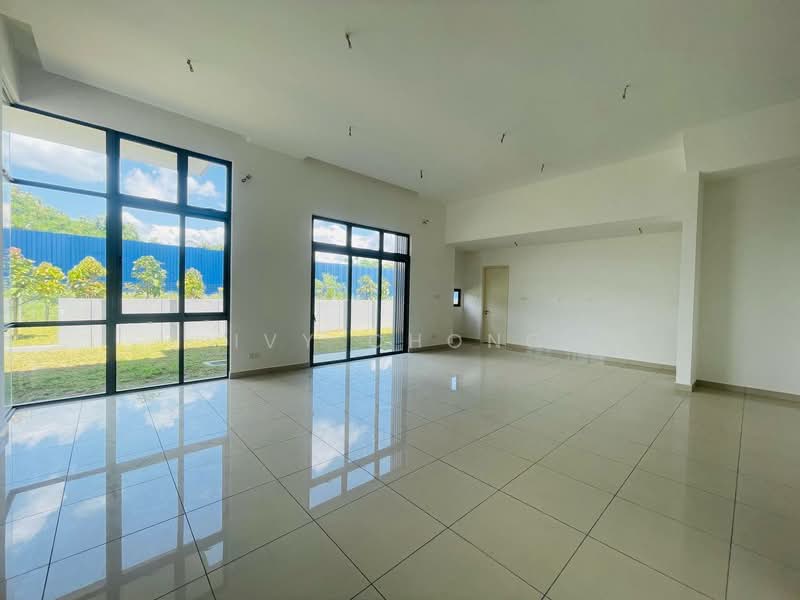Semi-Detached House for Sale in Shah Alam (Selangor) - Ivy Chong - Living Room - PropertyGuru.com.my