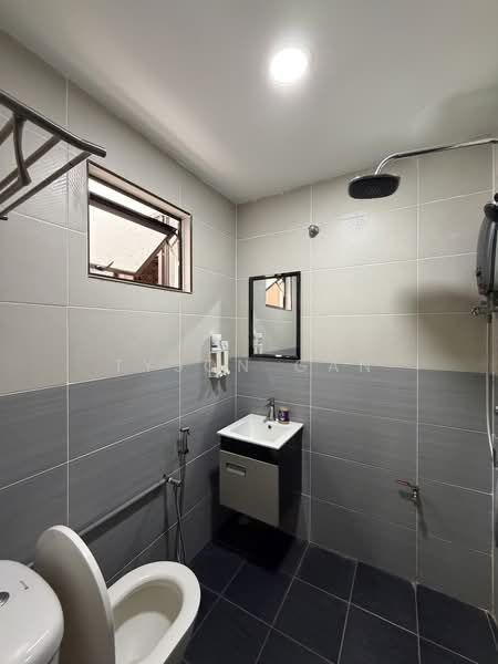 Rumah Teres 2 Tingkat untuk Dijual di Bangsar (Kuala Lumpur) - Tyson Gan - Bathroom - PropertyGuru.com.my