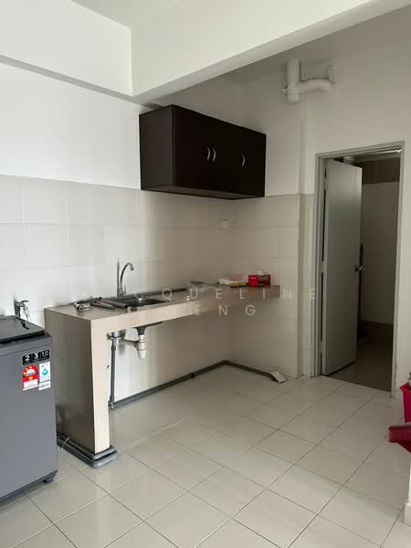 Service Residence for Sale at Menara Rajawali - Jacqueline Zheng - Kitchen - PropertyGuru.com.my