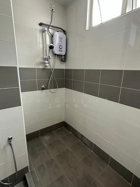 Service Residence for Sale at Menara Rajawali - Jacqueline Zheng - Bathroom - PropertyGuru.com.my