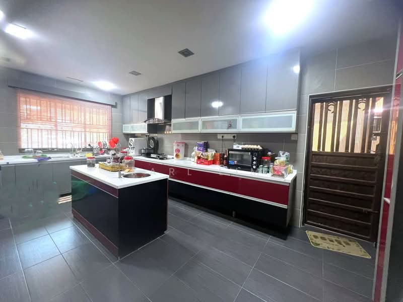 Rumah Berkembar untuk Dijual di Taman Sutera Utama (Skudai) - Karl Lim - Kitchen - PropertyGuru.com.my