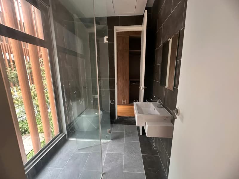 4.5-storey Terraced House for Sale in Kampung Sungai Kayu Ara (Petaling Jaya) - Ivy Chong - Bathroom - PropertyGuru.com.my