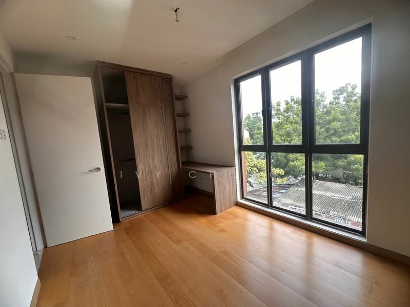 4.5-storey Terraced House for Sale in Kampung Sungai Kayu Ara (Petaling Jaya) - Ivy Chong - Bedroom - PropertyGuru.com.my