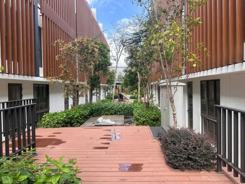4.5-storey Terraced House for Sale in Kampung Sungai Kayu Ara (Petaling Jaya) - Ivy Chong - Exterior - PropertyGuru.com.my