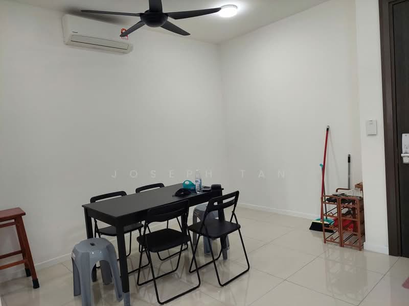 Service Residence for Rent at Seventeen Mall & Residences (Biji Living) - Joseph Tan - Dining Room - PropertyGuru.com.my