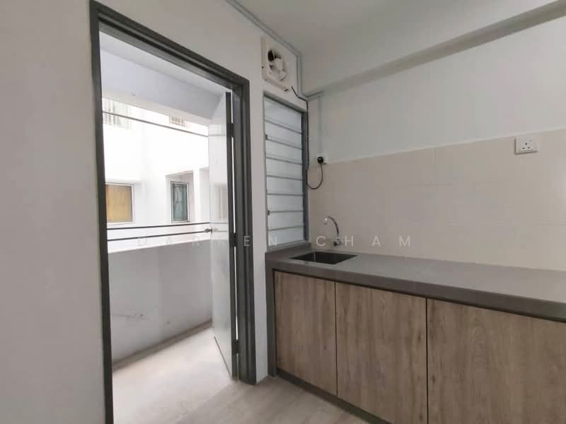 Pangsapuri untuk Disewa di Pangsapuri Suria 1 Batu Kawan - Darren Cham - Kitchen - PropertyGuru.com.my