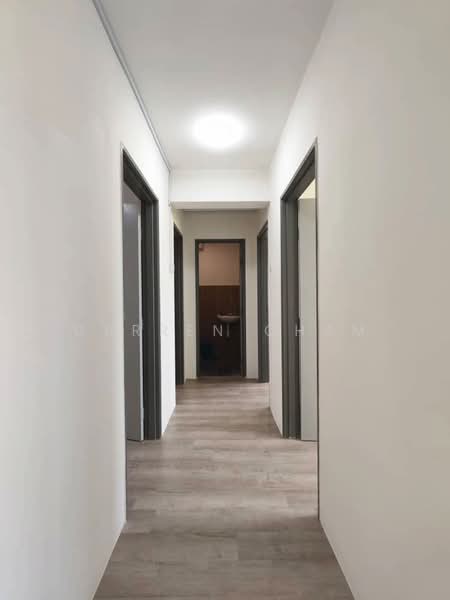 Pangsapuri untuk Disewa di Pangsapuri Suria 1 Batu Kawan - Darren Cham - Corridor - PropertyGuru.com.my