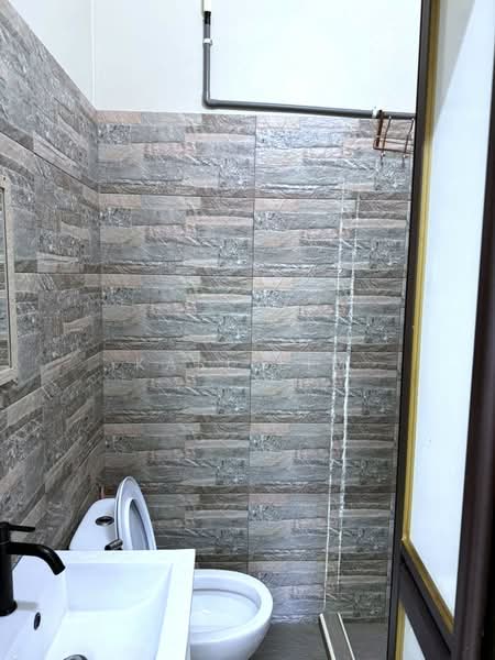1-storey Terraced House for Sale in Bukit Indah (Iskandar Puteri (Nusajaya)) - Karl Lim - Bathroom - PropertyGuru.com.my
