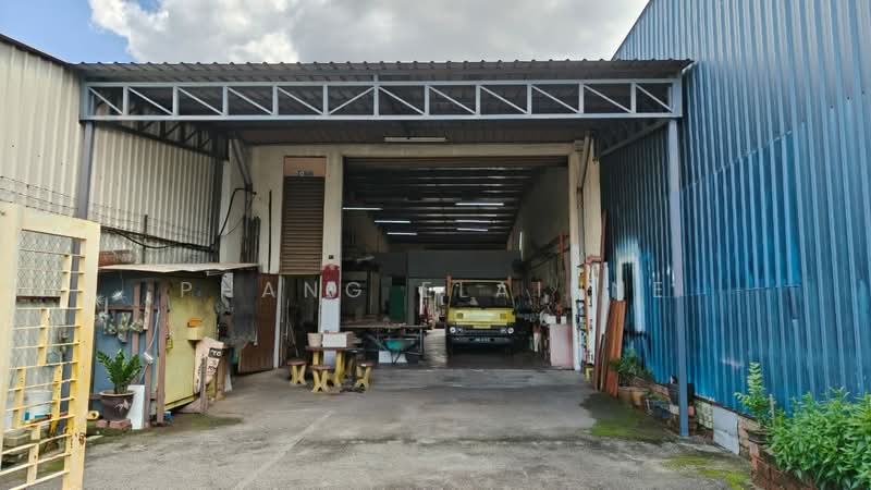 Terrace Factory for Sale in Kawasan Perindustrian Mount Austin (Tebrau) - Phang Elainne - Exterior - PropertyGuru.com.my