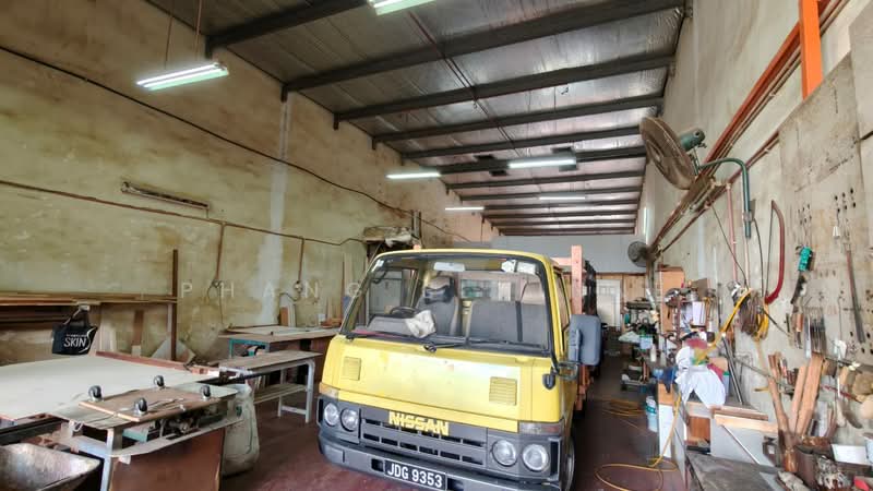 Terrace Factory for Sale in Kawasan Perindustrian Mount Austin (Tebrau) - Phang Elainne - Interior - PropertyGuru.com.my
