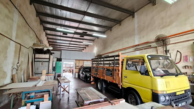 Terrace Factory for Sale in Kawasan Perindustrian Mount Austin (Tebrau) - Phang Elainne - PropertyGuru.com.my