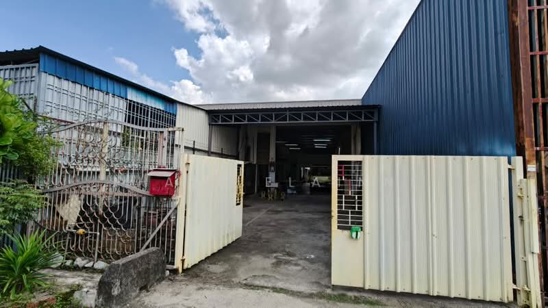 Terrace Factory for Sale in Kawasan Perindustrian Mount Austin (Tebrau) - Phang Elainne - PropertyGuru.com.my