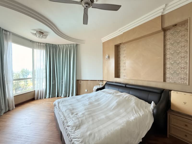 Kondominium untuk Dijual di Gurney Beach Resort - Jorden Tan - PropertyGuru.com.my