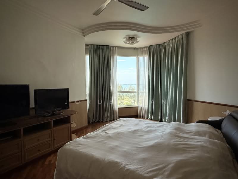 Kondominium untuk Dijual di Gurney Beach Resort - Jorden Tan - PropertyGuru.com.my