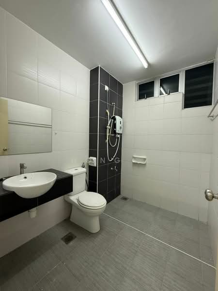 2-storey Terraced House for Sale in Taman Seri Austin (Tebrau) - Hong . - Bathroom - PropertyGuru.com.my