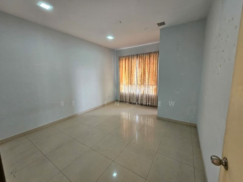 Rumah Berkembar untuk Dijual di Semenyih (Selangor) - Steven Khew - Living Room - PropertyGuru.com.my