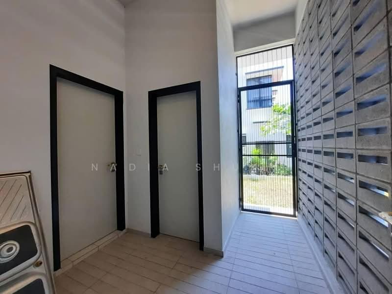 Semi-Detached House for Rent in Bukit Bandaraya (Shah Alam) - Nadia Shukri - Entrance - PropertyGuru.com.my