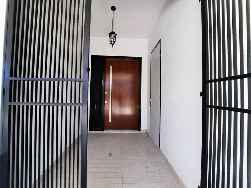 Semi-Detached House for Rent in Bukit Bandaraya (Shah Alam) - Nadia Shukri - Entrance - PropertyGuru.com.my