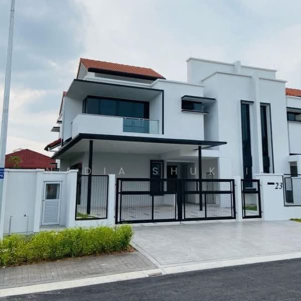 Semi-Detached House for Rent in Bukit Bandaraya (Shah Alam) - Nadia Shukri - Exterior - PropertyGuru.com.my