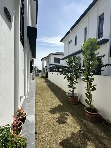 Bungalow for Sale in Eco Grandeur (Puncak Alam) - Jess Tee - Exterior - PropertyGuru.com.my