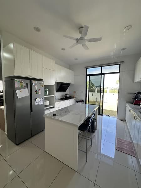 Bungalow for Sale in Eco Grandeur (Puncak Alam) - Jess Tee - Kitchen - PropertyGuru.com.my